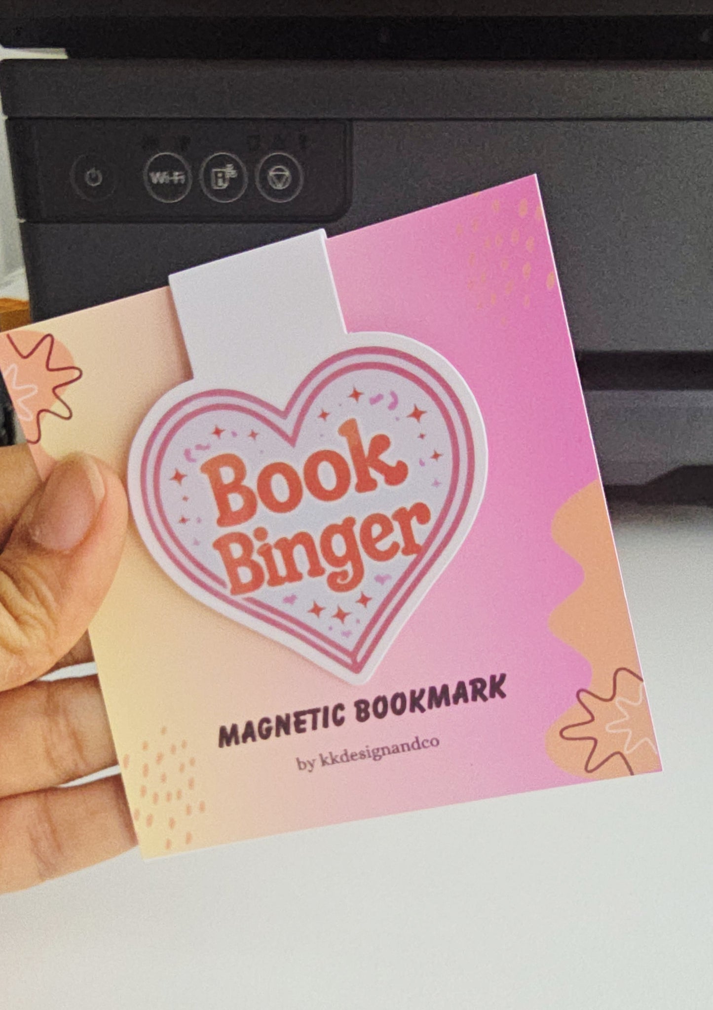 Book Binger 02 Magnetic Bookmark