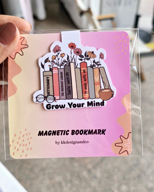 Stack of Books Magnetic bookmark with the phrase "grow your mind"